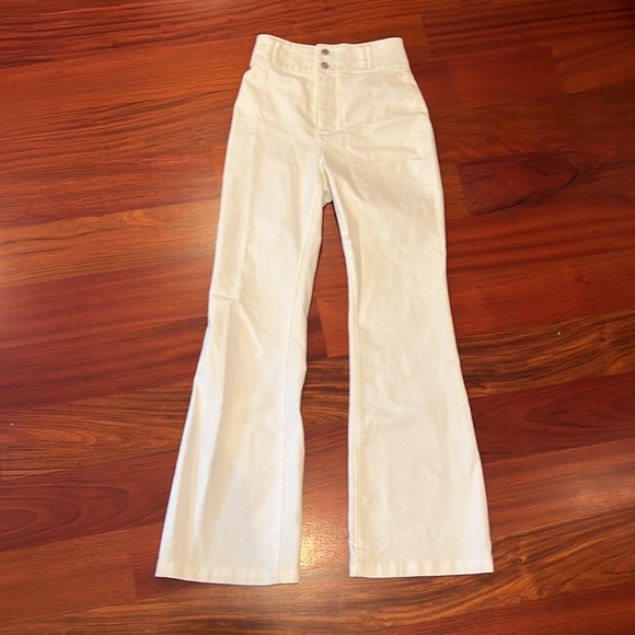 BCBG maxazria high waisted white jeans - Picture 4 of 4